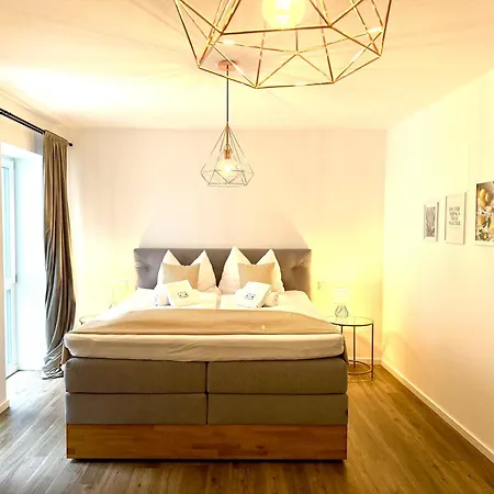 Vetterlux Suite, Zentral, Gross, Ruhig, Gemuetliche Betten, Naehe Bodensee Ravensburg